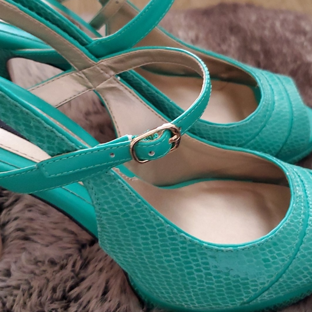 Whbm Green Python Stacked Heels - image 7